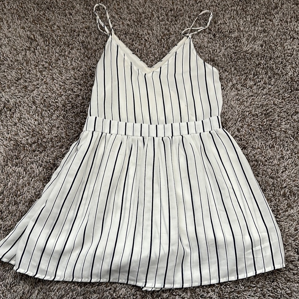Jumpsuit - Picture 4 of 5